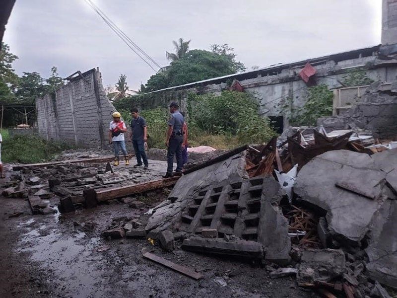 Philippines : un séisme de magnitude 7,8 fait au moins 35 morts, des bâtiments s'effondrent et un tsunami frappe les côtes.
